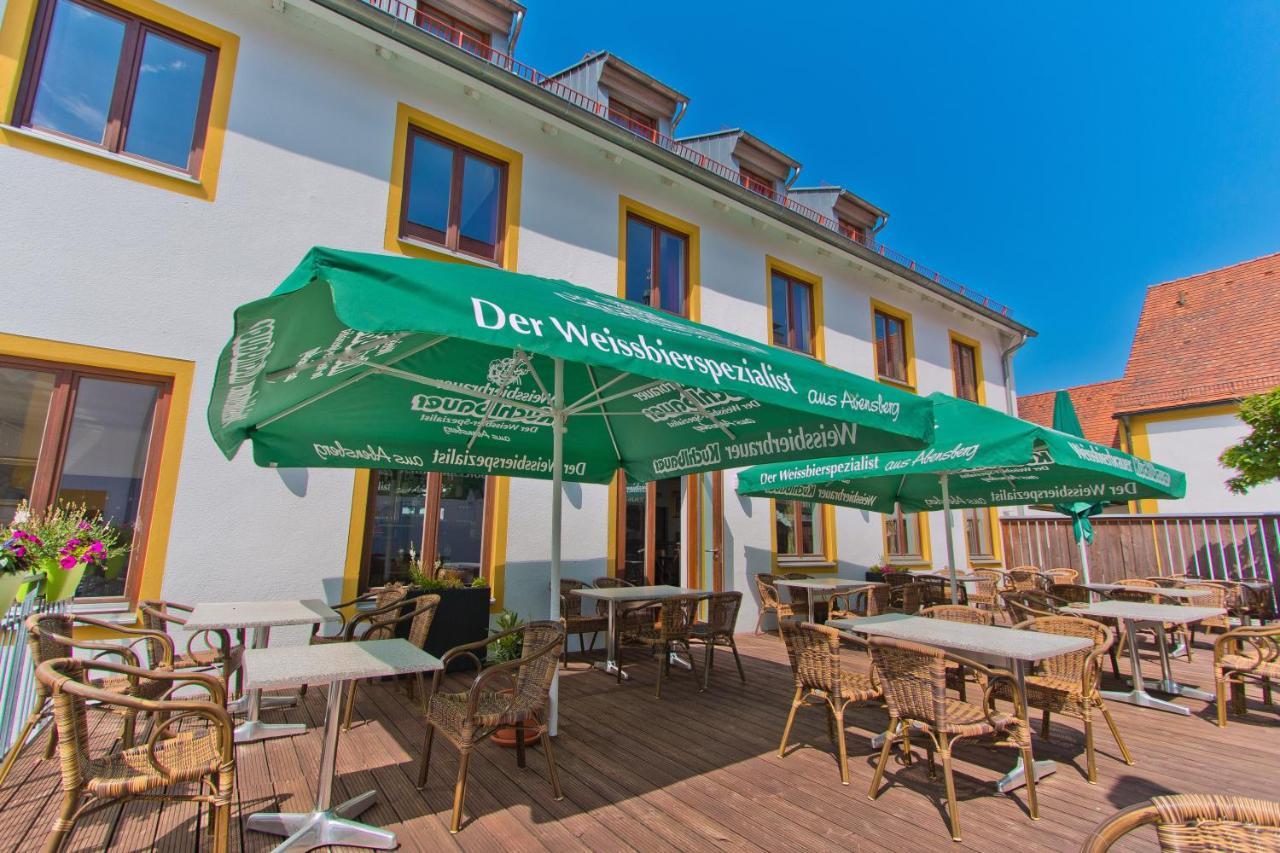 Gasthof Postbraeu Siegenburg ภายนอก รูปภาพ