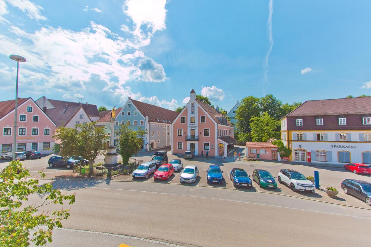 Gasthof Postbraeu Siegenburg ภายนอก รูปภาพ