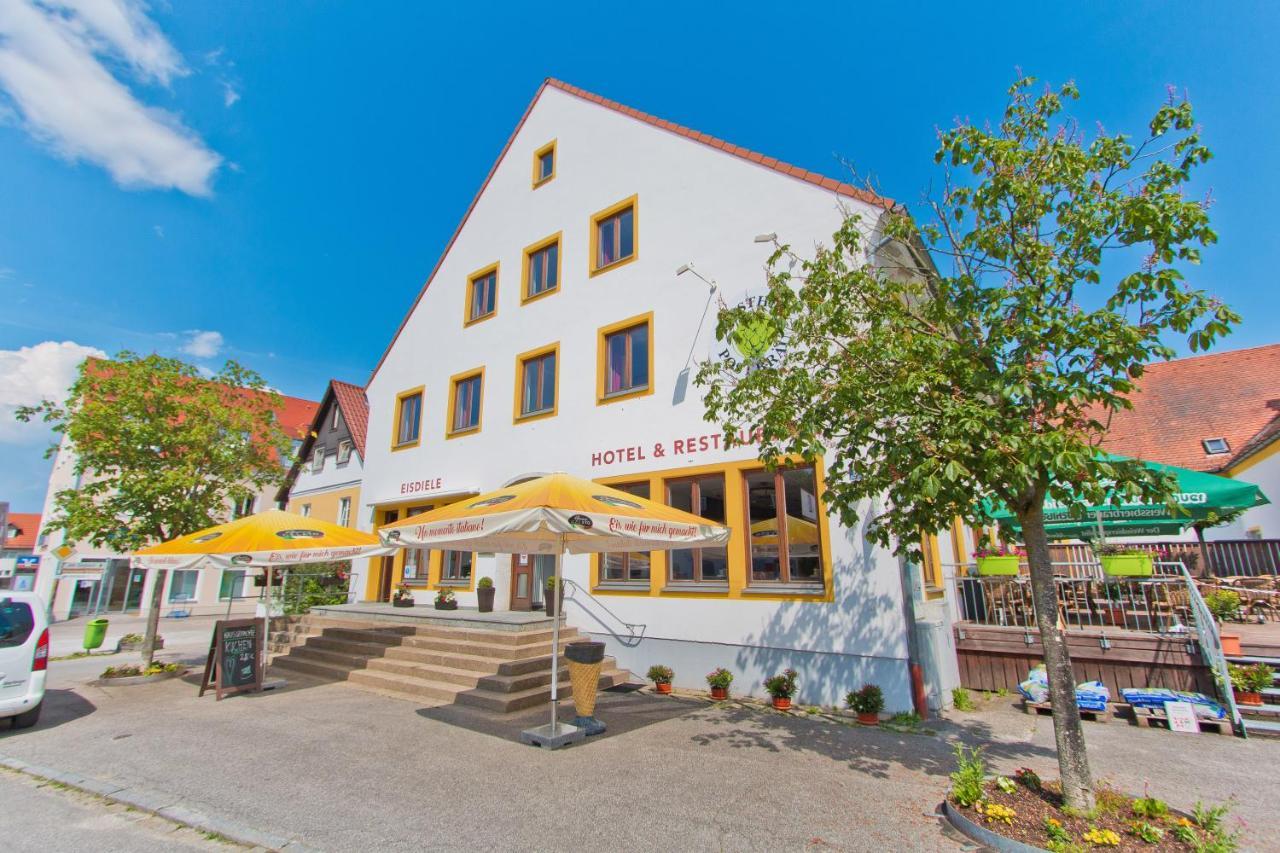 Gasthof Postbraeu Siegenburg ภายนอก รูปภาพ